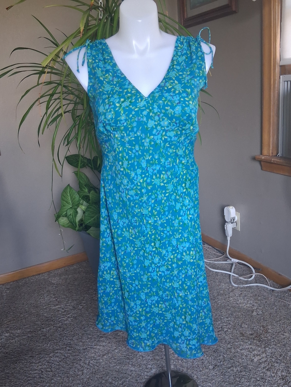 Vintage Y2K Teal Blue Green Ditsy Floral V-Neck Midi Dress Cottagecore Colorful